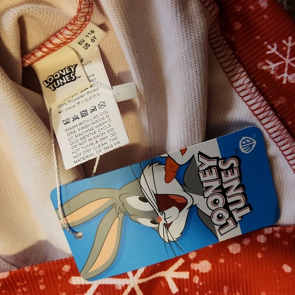 Looney Tunes Christmas Top - Picture 3 of 4